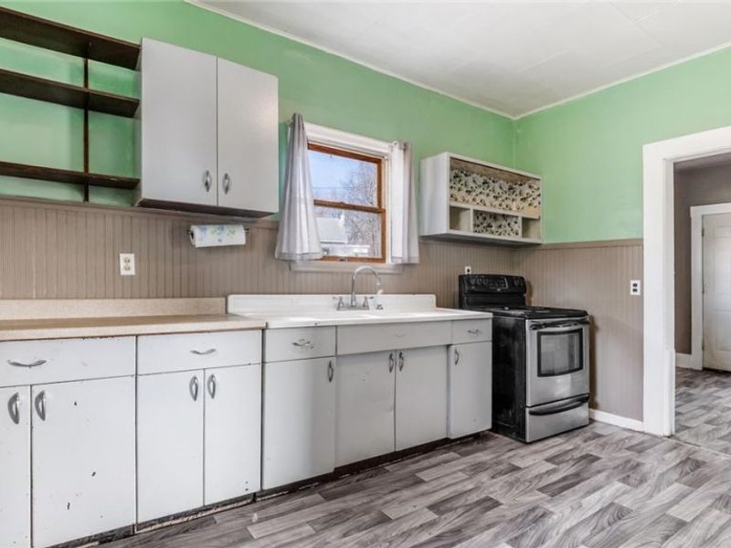 2249 Bishard Avenue, Cambridge, OH 43725 Photo 7