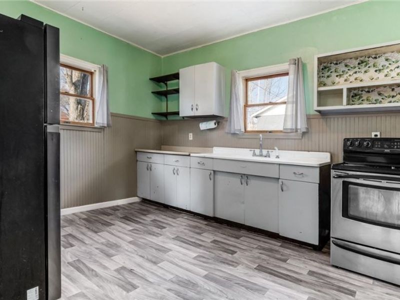 2249 Bishard Avenue, Cambridge, OH 43725 Photo 8