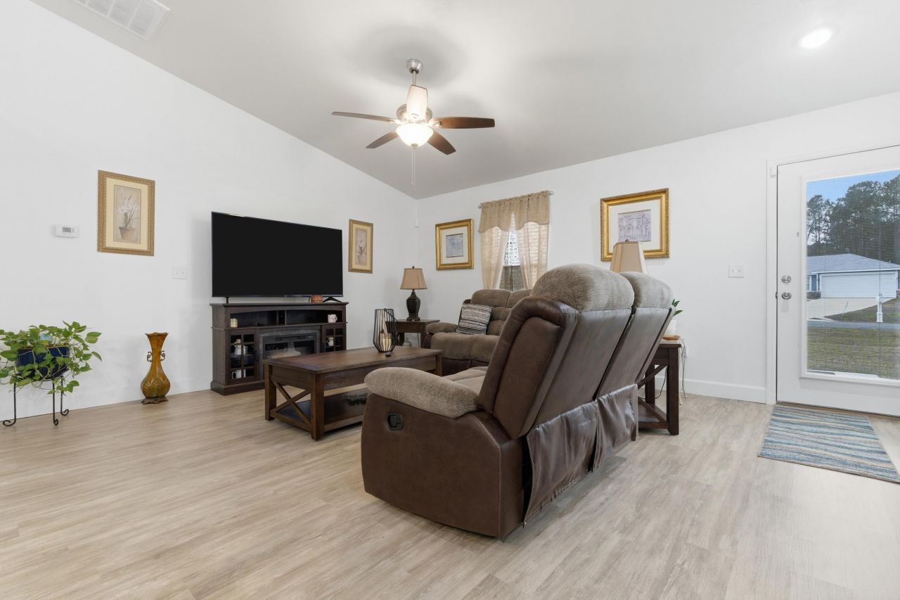 359 Mae Cato Drive , Midway, FL 32343 Photo