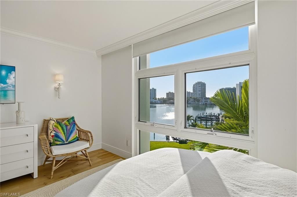 400 Park Shore Dr, Unit 400, Naples, FL 34103 Photo