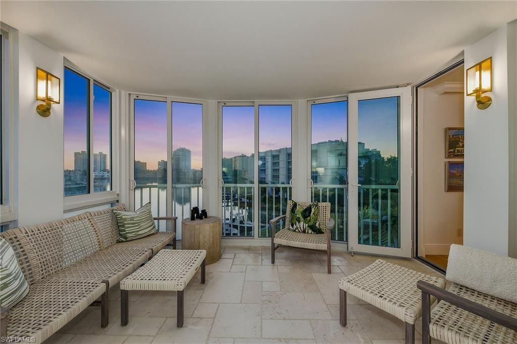 400 Park Shore Dr, Unit 400, Naples, FL 34103 Photo