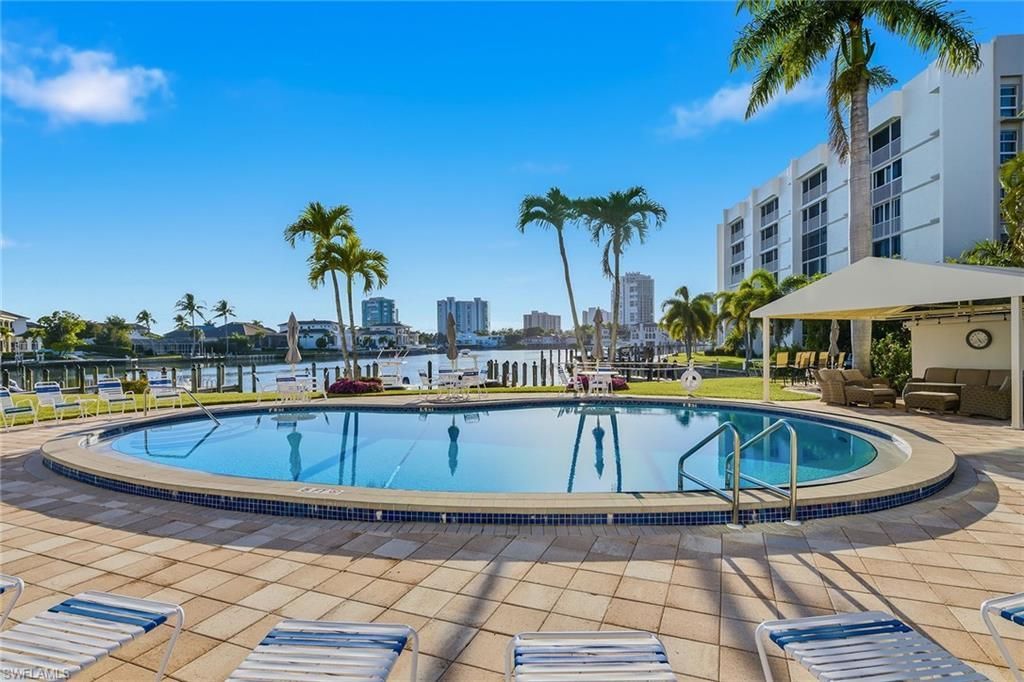 400 Park Shore Dr, Unit 400, Naples, FL 34103 Photo