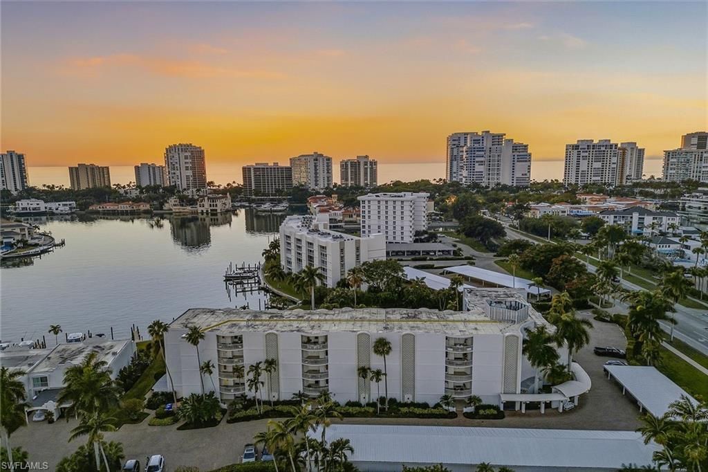 400 Park Shore Dr, Unit 400, Naples, FL 34103 Photo