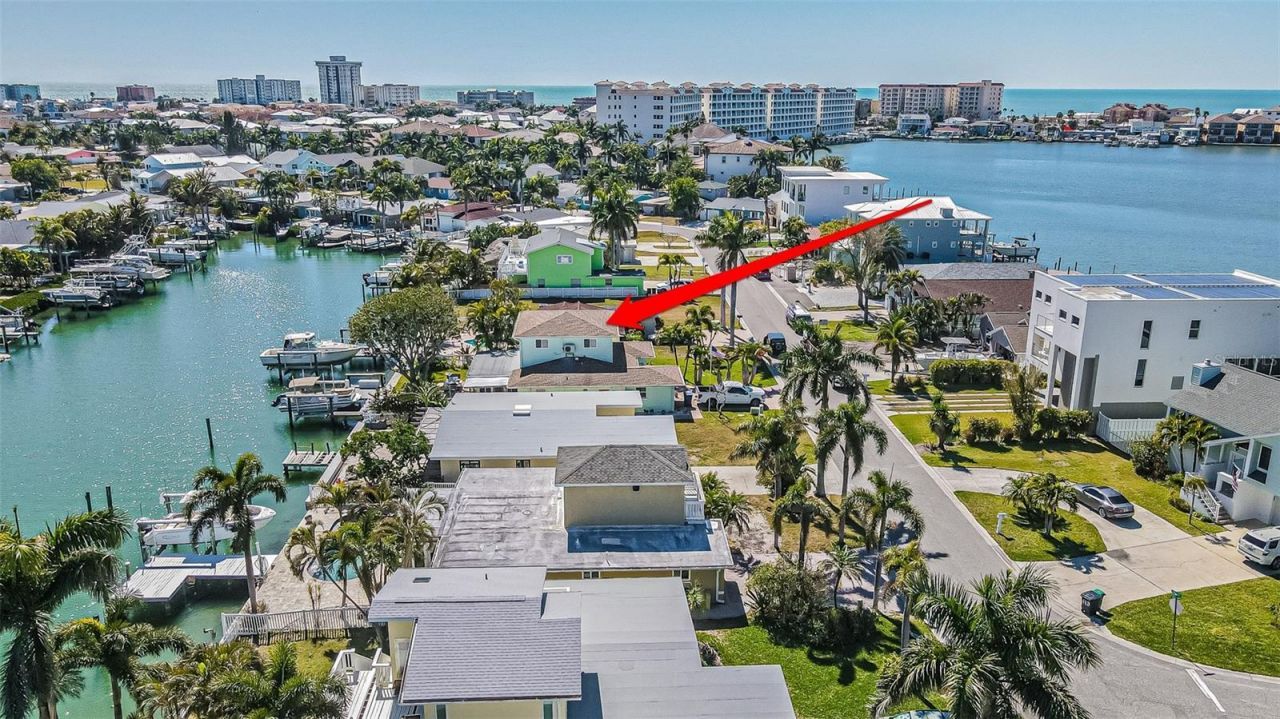 121 Wall Street, Redington Shores, FL 33708 Photo