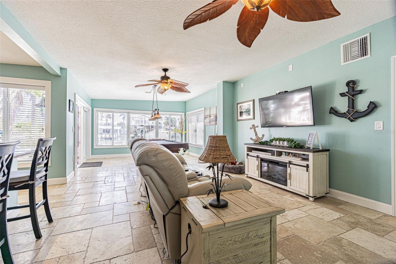 121 Wall Street, Redington Shores, FL 33708 Photo