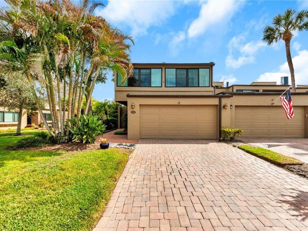 4508 ROLLING GREEN LANE, TAMPA, FL 33618