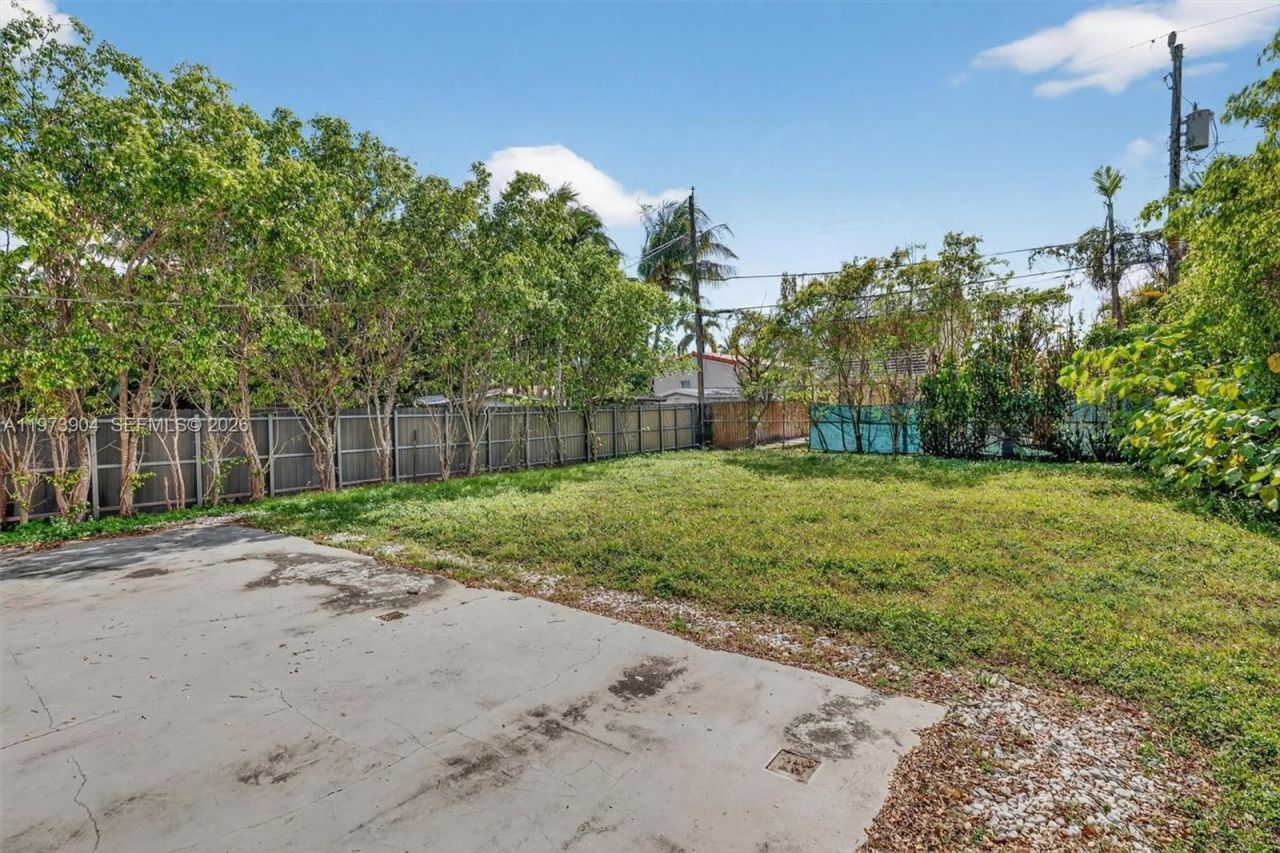 620 SW 27th Rd , Miami, FL 33129 Photo