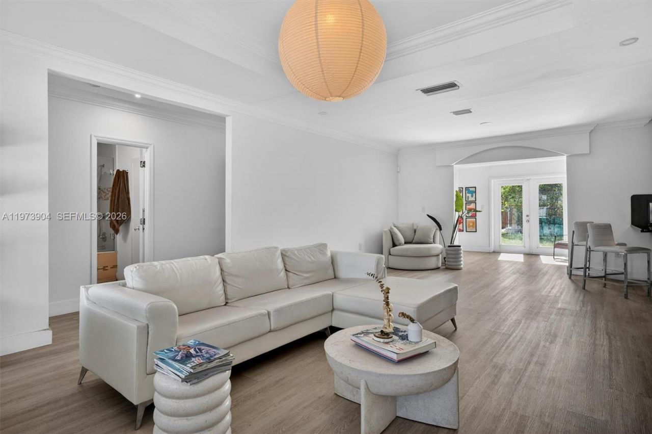 620 SW 27th Rd , Miami, FL 33129 Photo