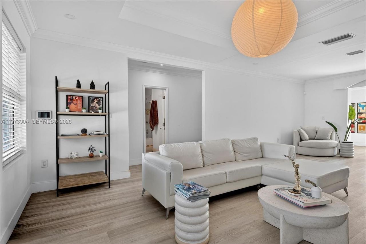 620 SW 27th Rd , Miami, FL 33129 Photo