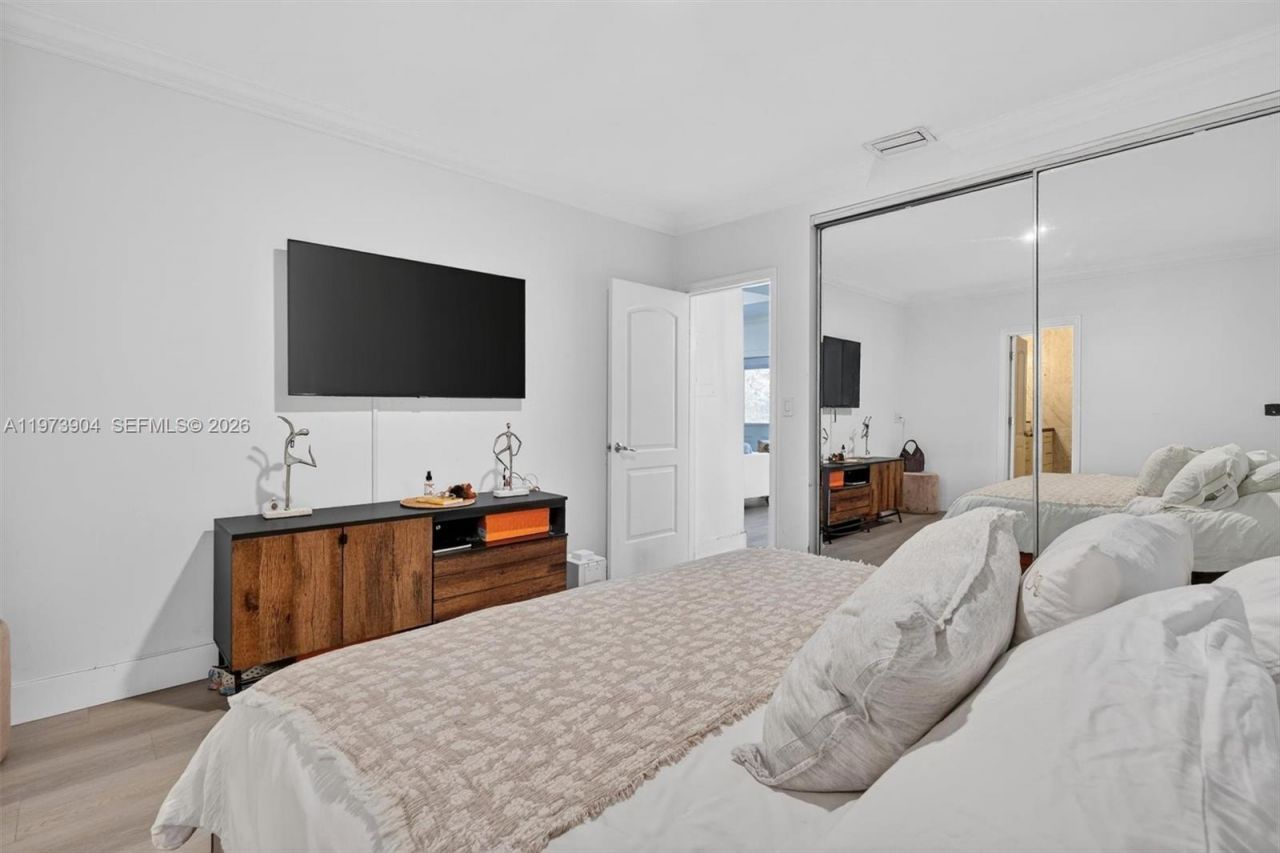 620 SW 27th Rd , Miami, FL 33129 Photo