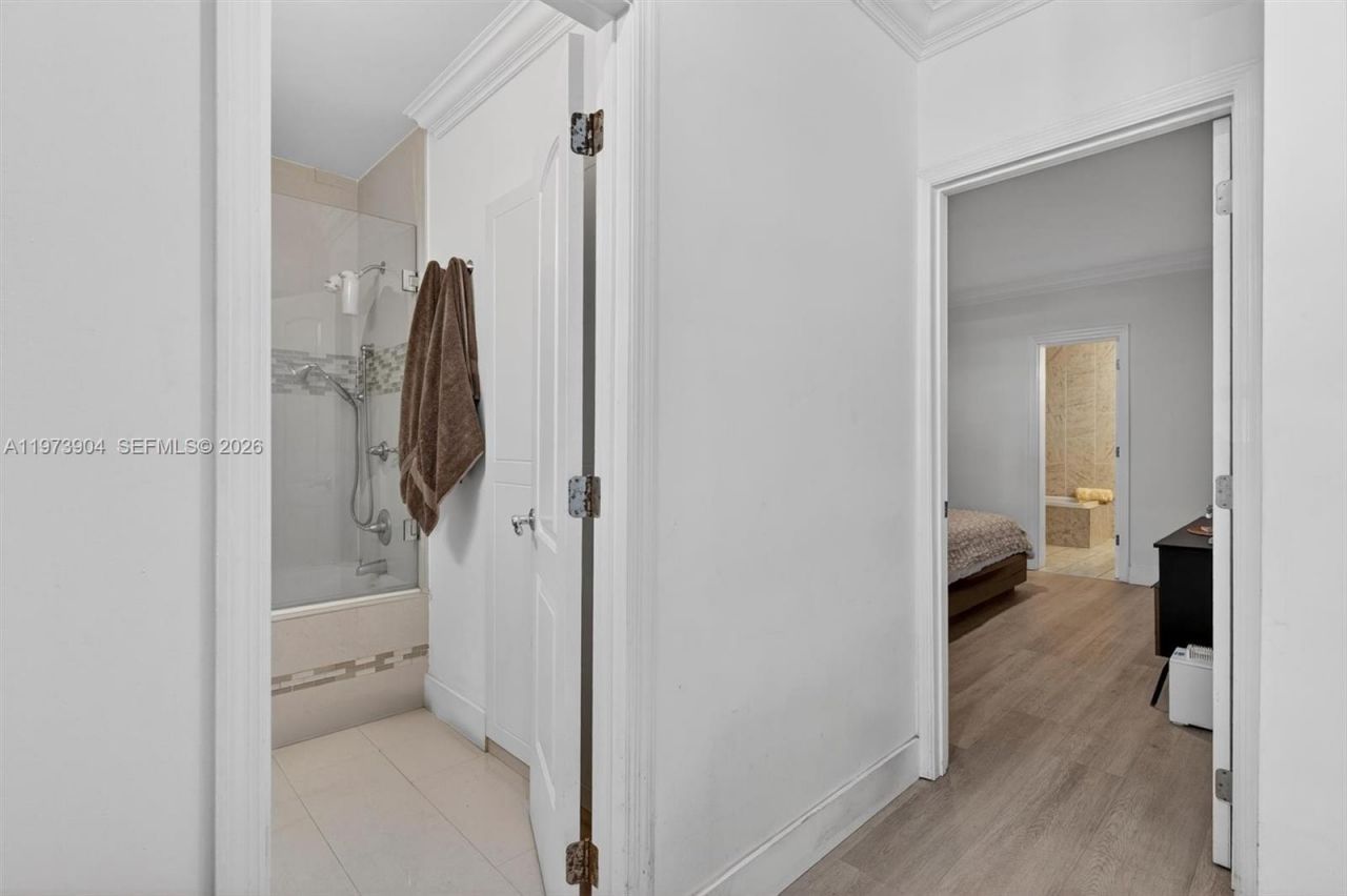 620 SW 27th Rd , Miami, FL 33129 Photo