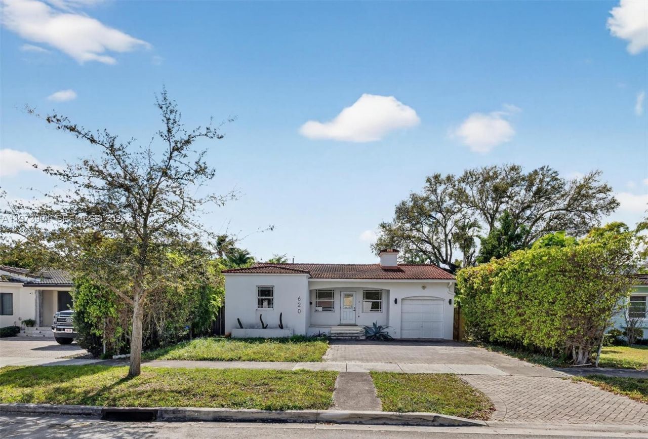 620 SW 27th Rd , Miami, FL 33129 Photo