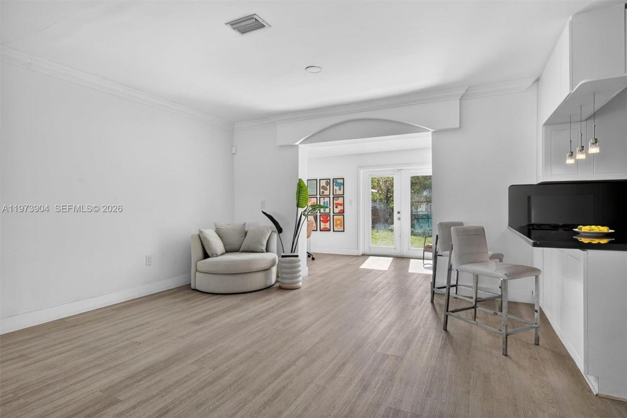 620 SW 27th Rd , Miami, FL 33129 Photo