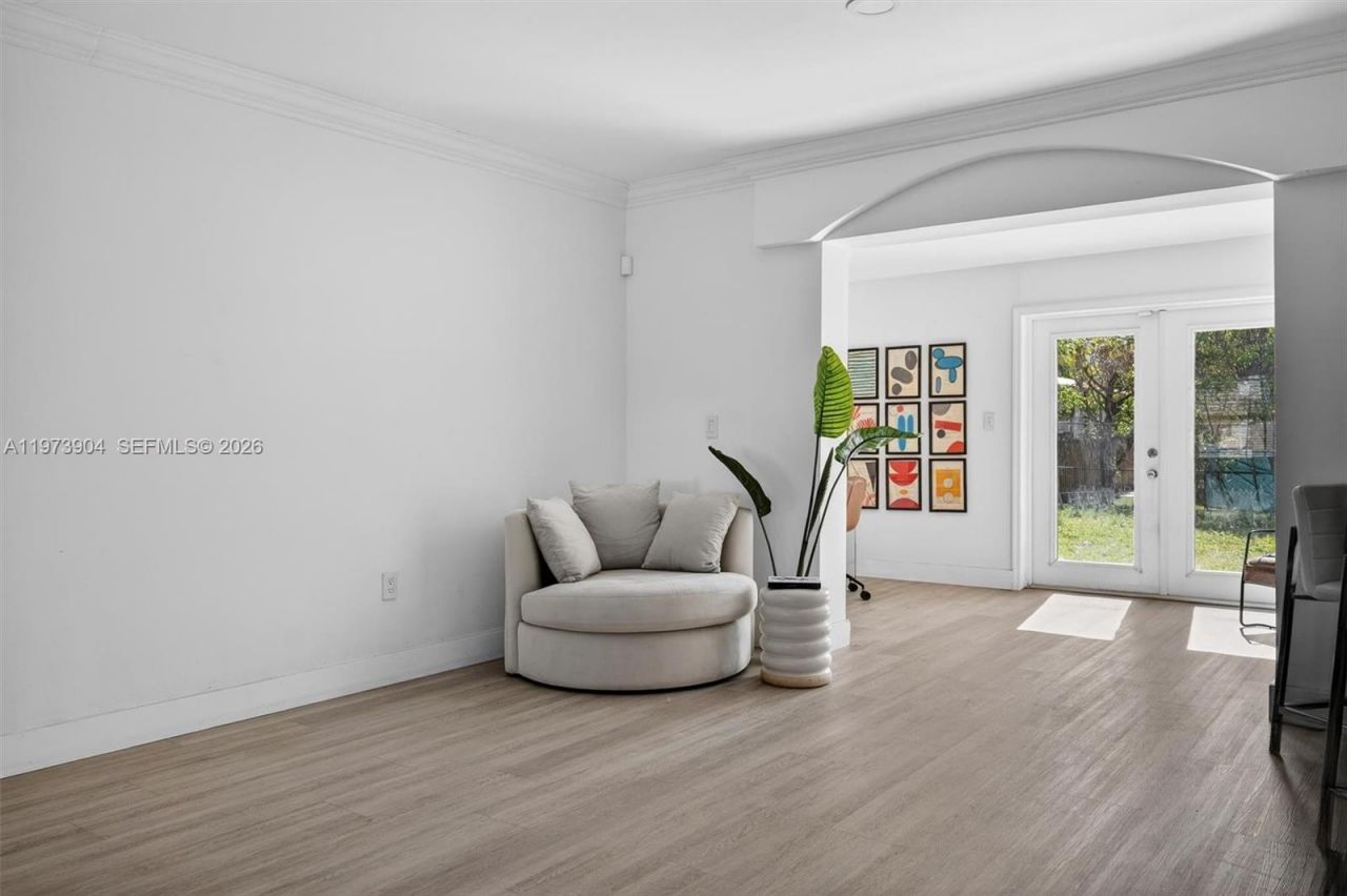 620 SW 27th Rd , Miami, FL 33129 Photo