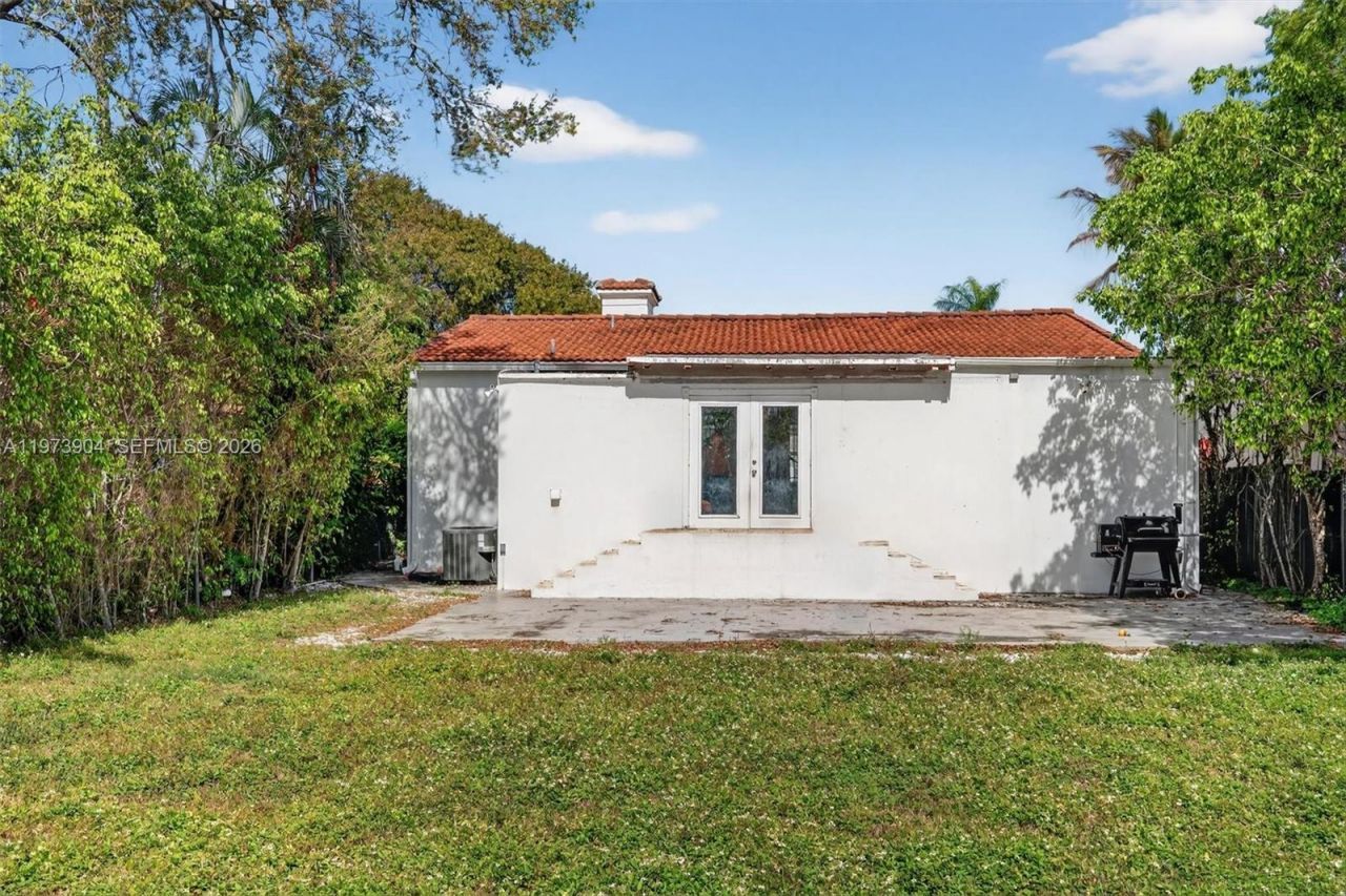 620 SW 27th Rd , Miami, FL 33129 Photo