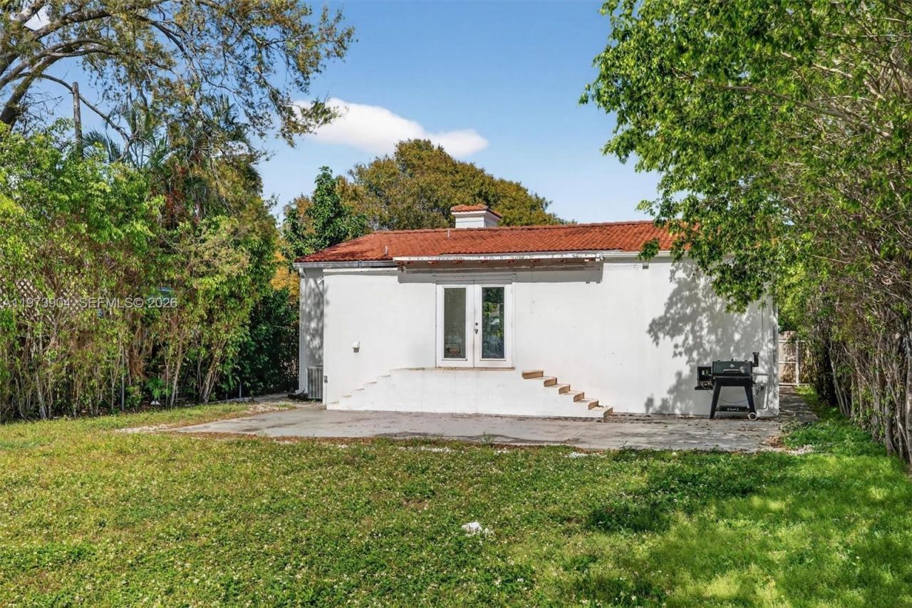 620 SW 27th Rd , Miami, FL 33129 Photo