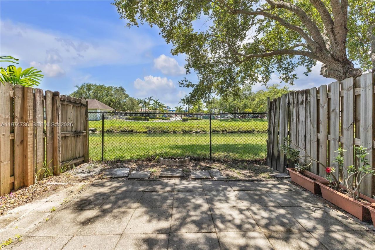 15750 SW 92nd Ave , Unit 20C, Palmetto Bay, FL 33157 Photo