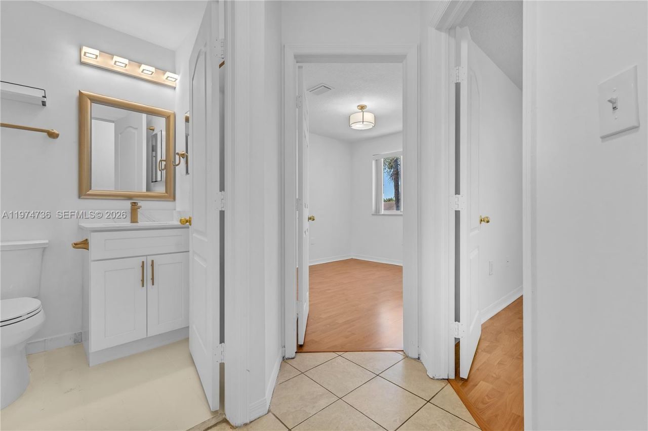 15750 SW 92nd Ave, Unit 20C, Palmetto Bay, FL 33157 Photo