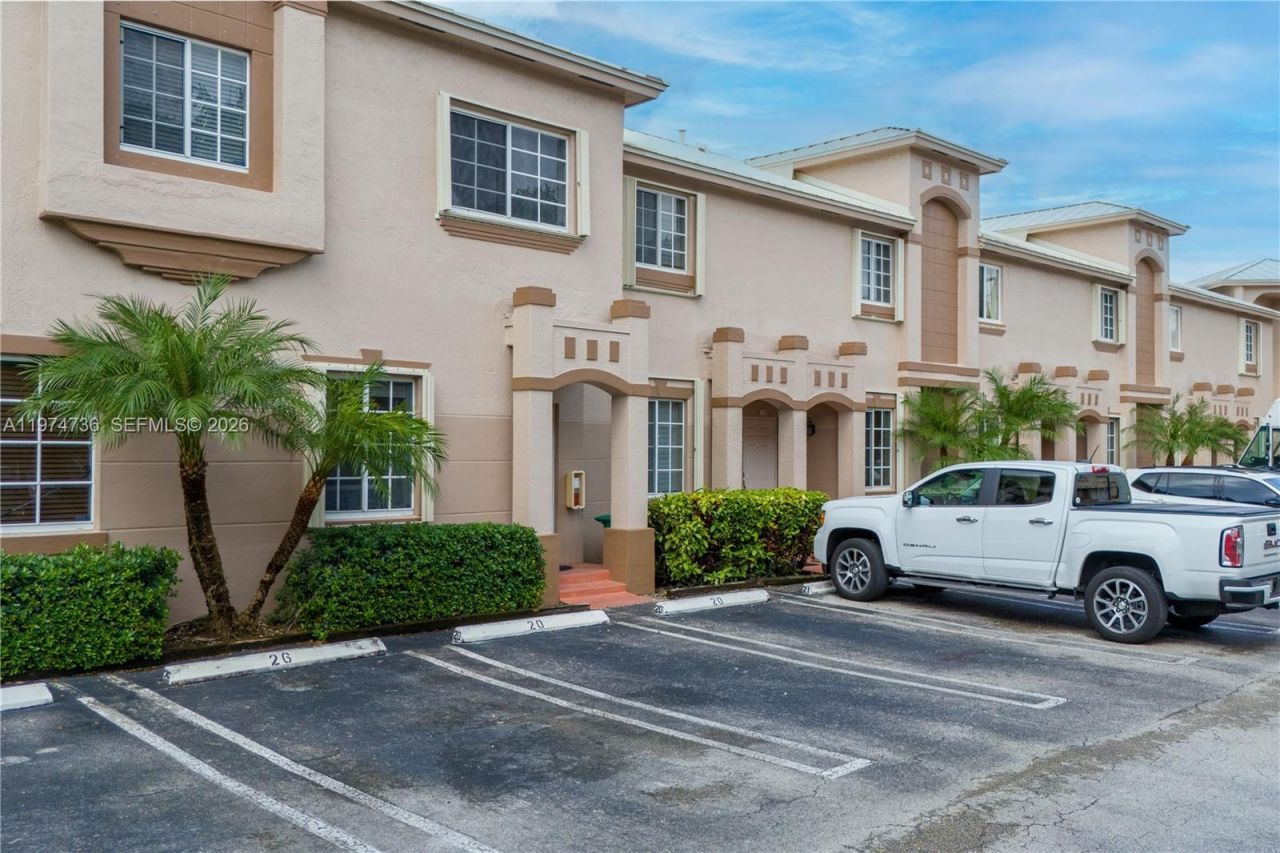 15750 SW 92nd Ave, Unit 20C, Palmetto Bay, FL 33157 Photo