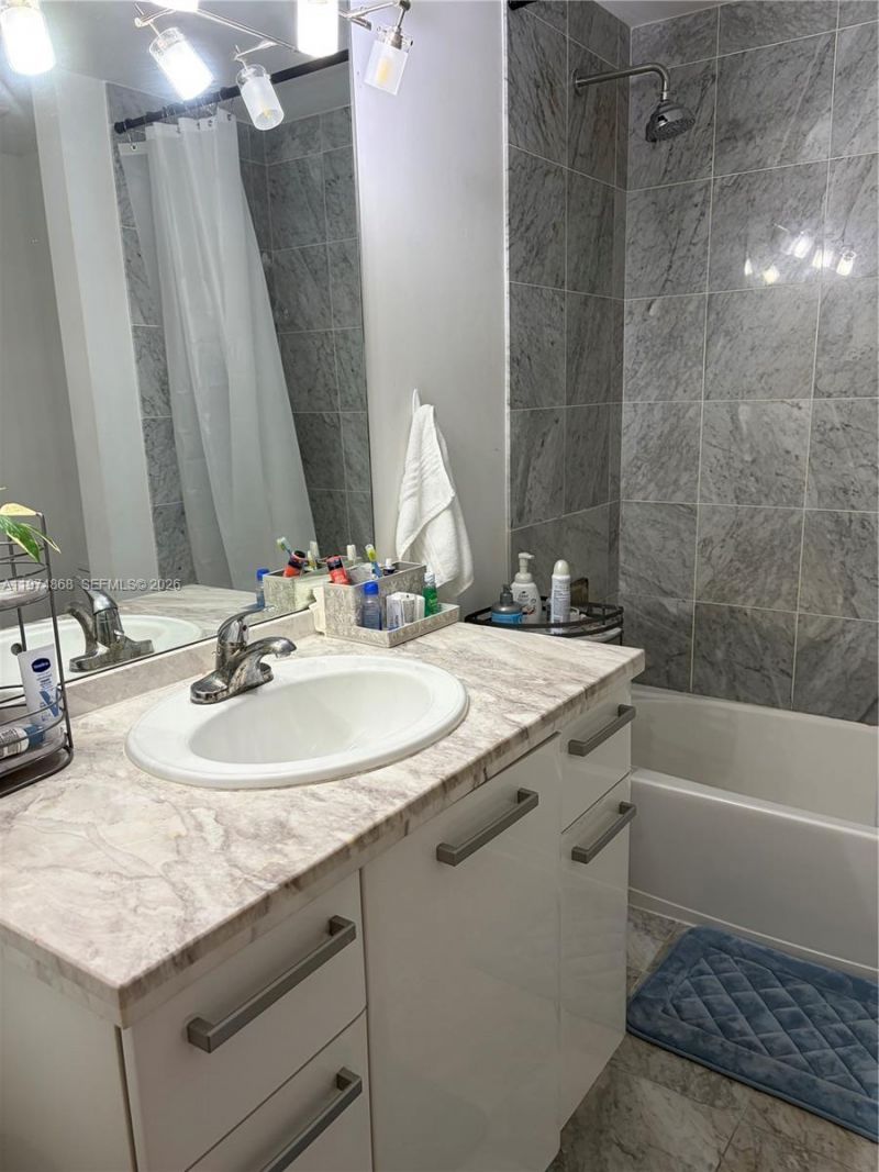 244 Biscayne Blvd, Unit 341, Miami, FL 33132 Photo