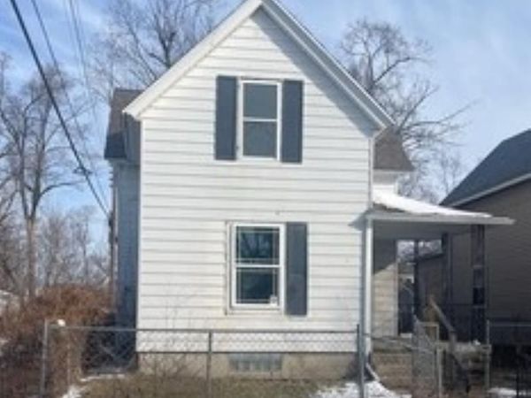 1233 Van Buren Street, South Bend, IN 46628