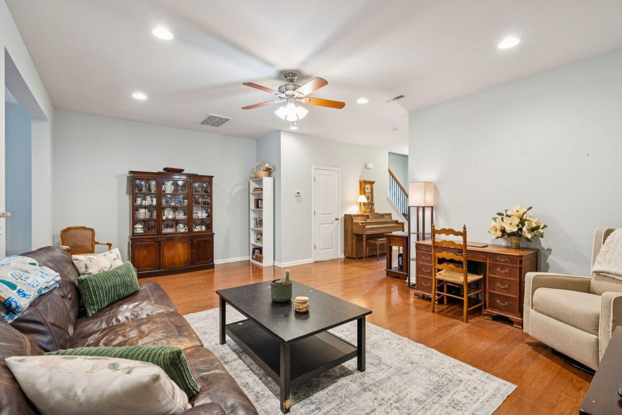 1817 Heldsberg Drive Photo 13