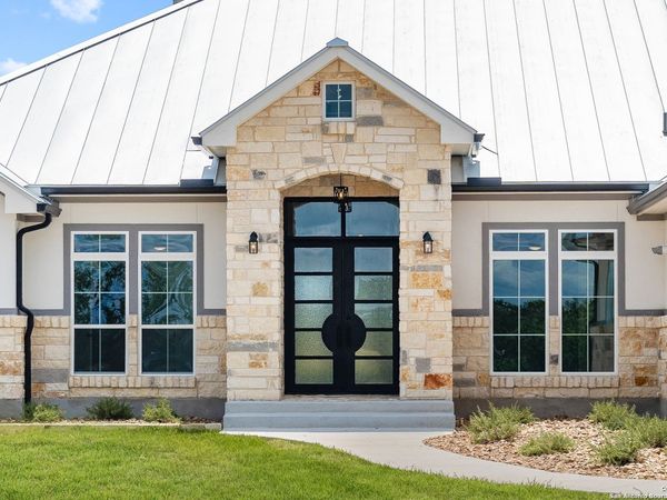 3828 Palomino Springs, Bandera, TX 78003