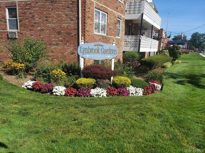 30 Daley Place Lynbrook, NY 11563