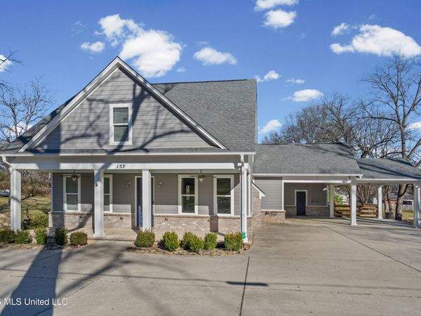 133 S Senter Street, Byhalia, MS 38611