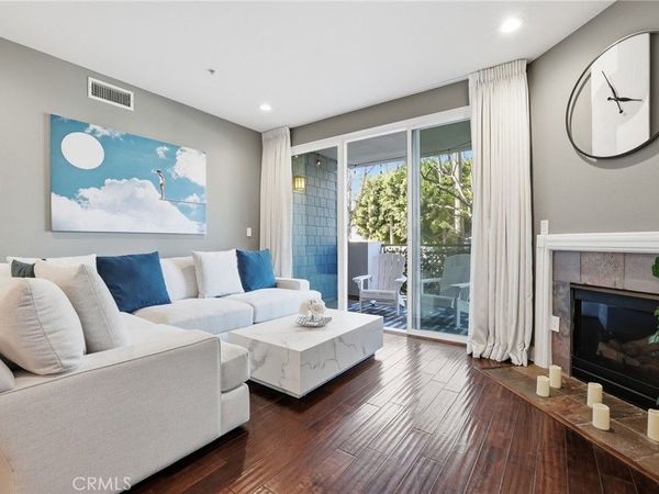 6038 Carlton Way, Unit 101, Los Angeles, CA 90028