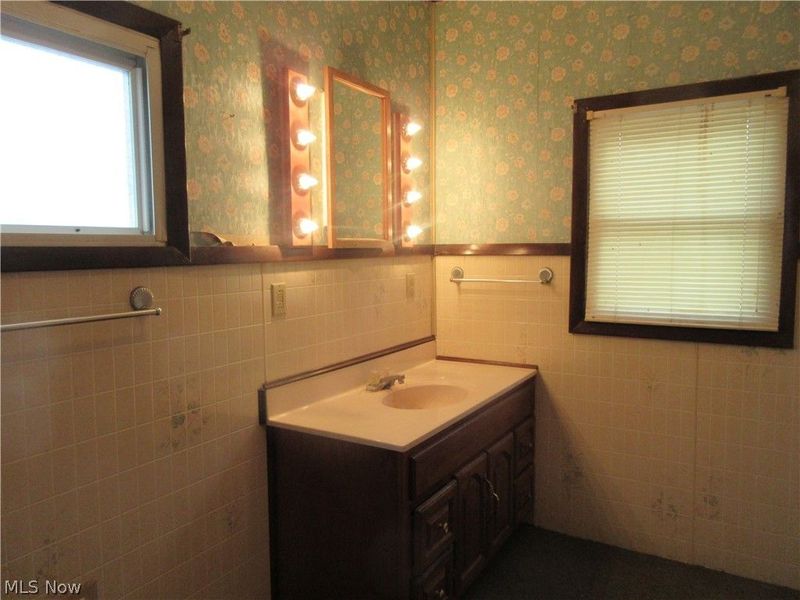 174 Hickory Street , Andover, OH 44003 Photo 10