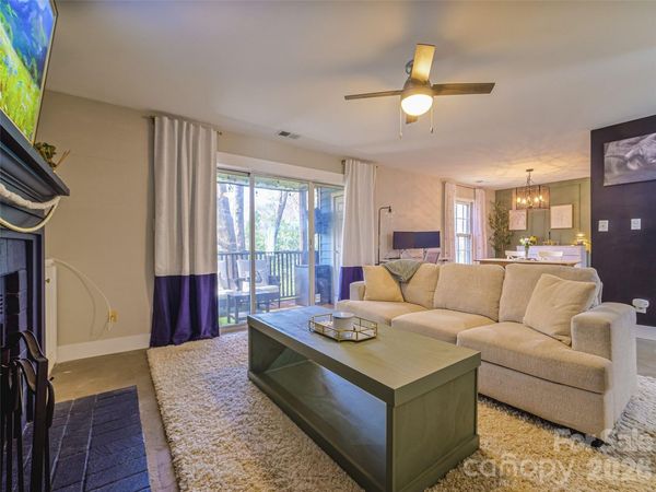 3300 Selwyn Farms Lane , Unit 5, Charlotte, NC 28209