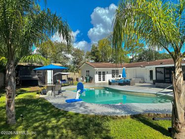 1042 JAMAICA Road E, Jacksonville, FL 32216