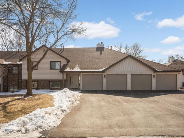 12229 42nd Avenue N, Plymouth, MN 55441