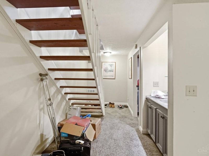 96 Twin Lakes Drive, Fairfield, OH 45014 Photo 13