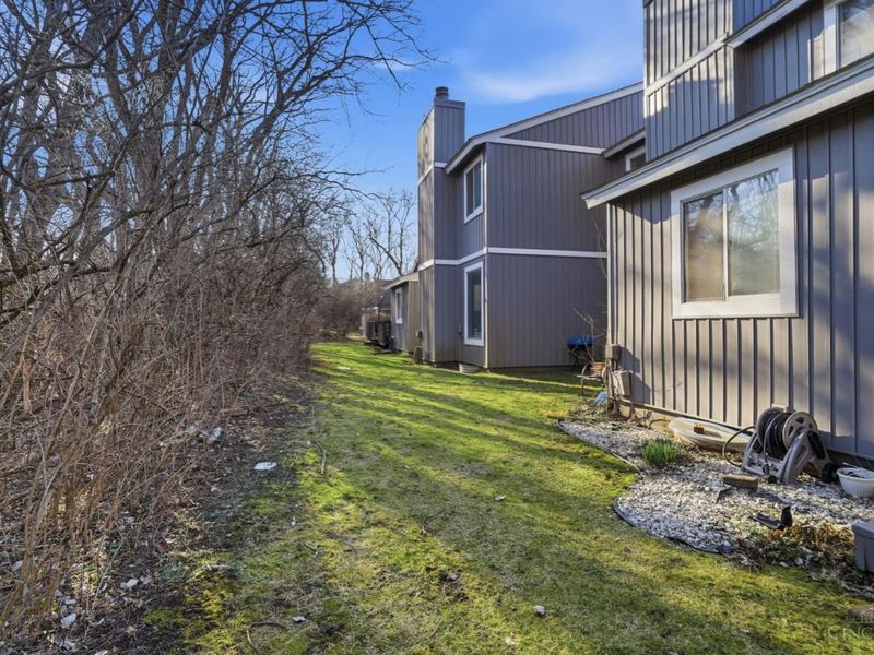 96 Twin Lakes Drive, Fairfield, OH 45014 Photo 3