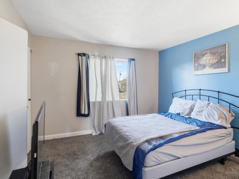 96 Twin Lakes Drive, Fairfield, OH 45014 Photo 9