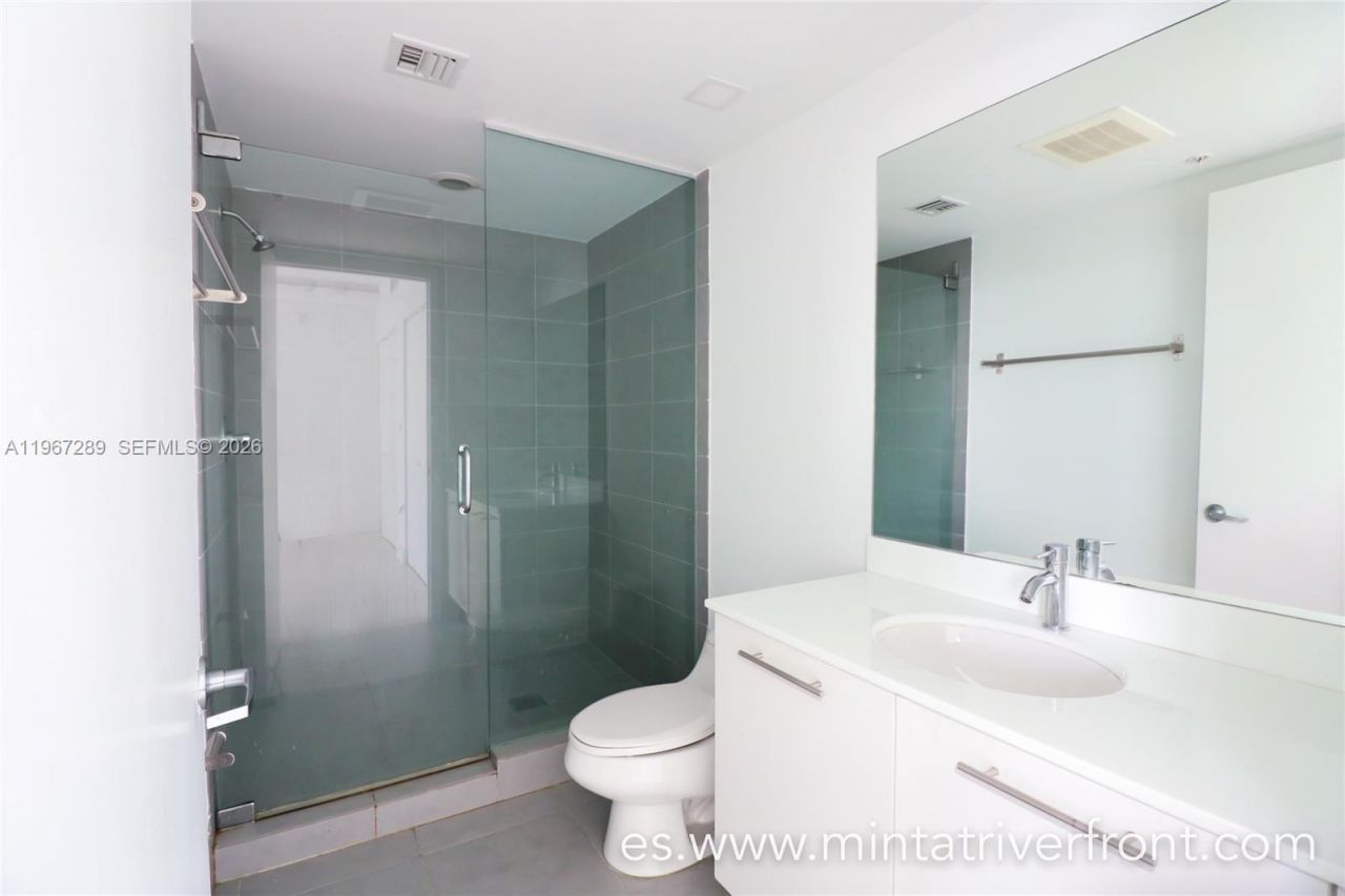 92 SW 3rd St , Unit 2706, Miami, FL 33130 Photo