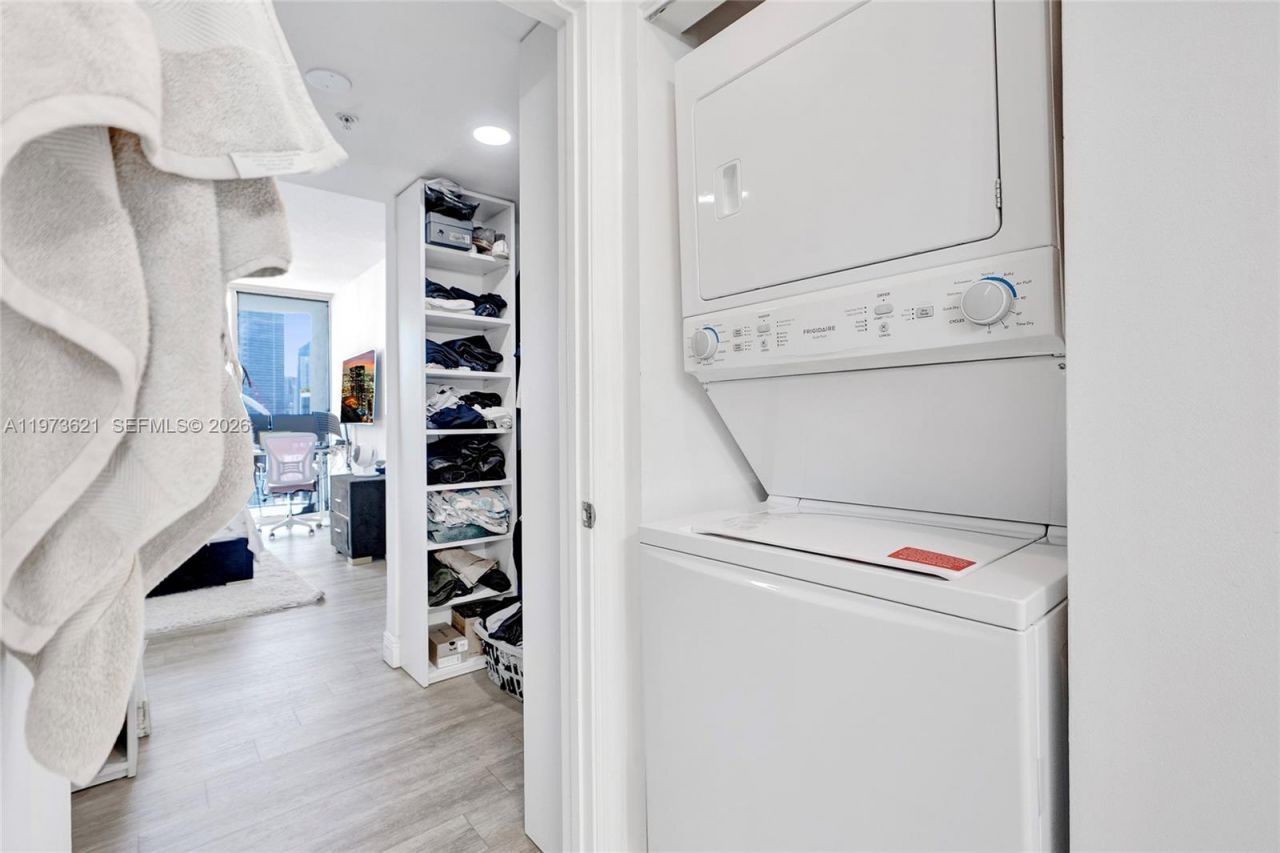 1750 N Bayshore Dr, Unit 2510, Miami, FL 33132 Photo