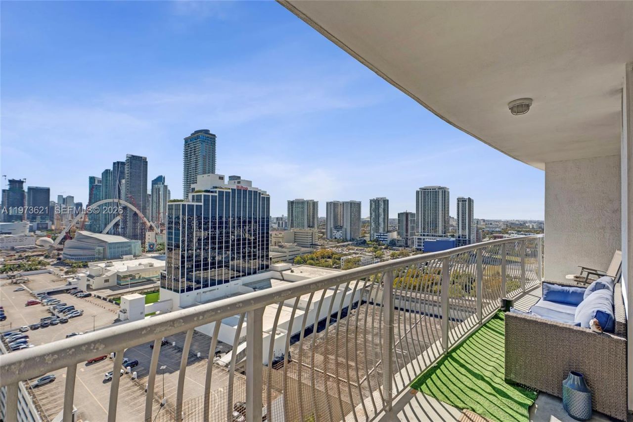 1750 N Bayshore Dr, Unit 2510, Miami, FL 33132 Photo