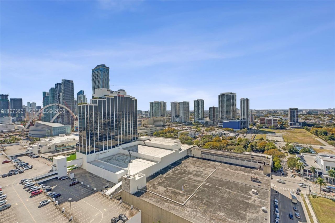 1750 N Bayshore Dr, Unit 2510, Miami, FL 33132 Photo