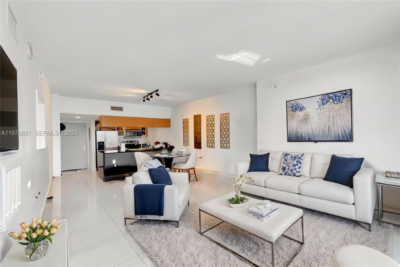 1750 N Bayshore Dr, Unit 2510, Miami, FL 33132 Photo