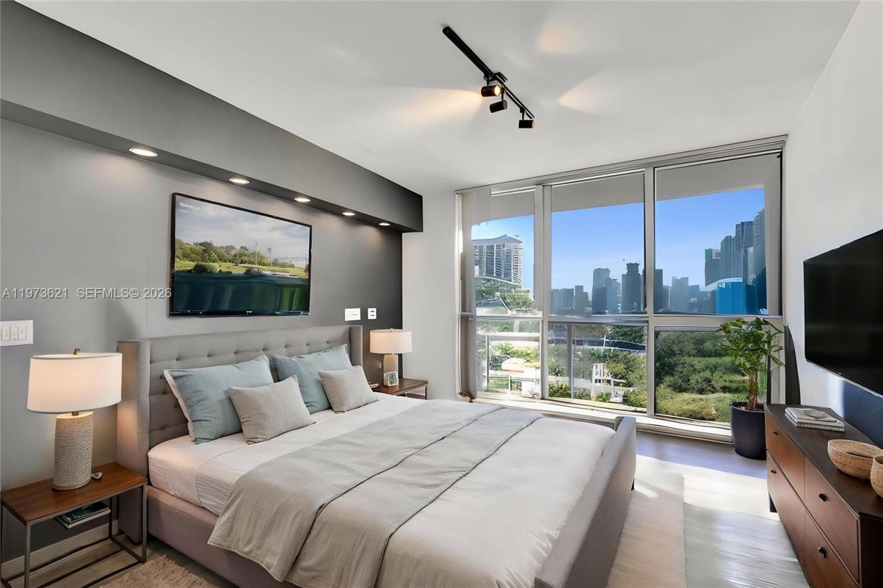 1750 N Bayshore Dr, Unit 2510, Miami, FL 33132 Photo