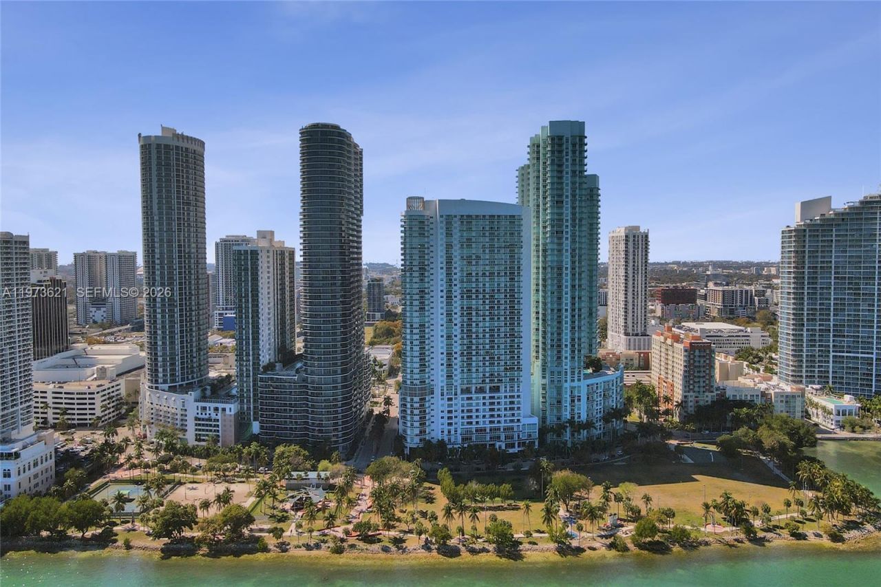 1750 N Bayshore Dr, Unit 2510, Miami, FL 33132 Photo