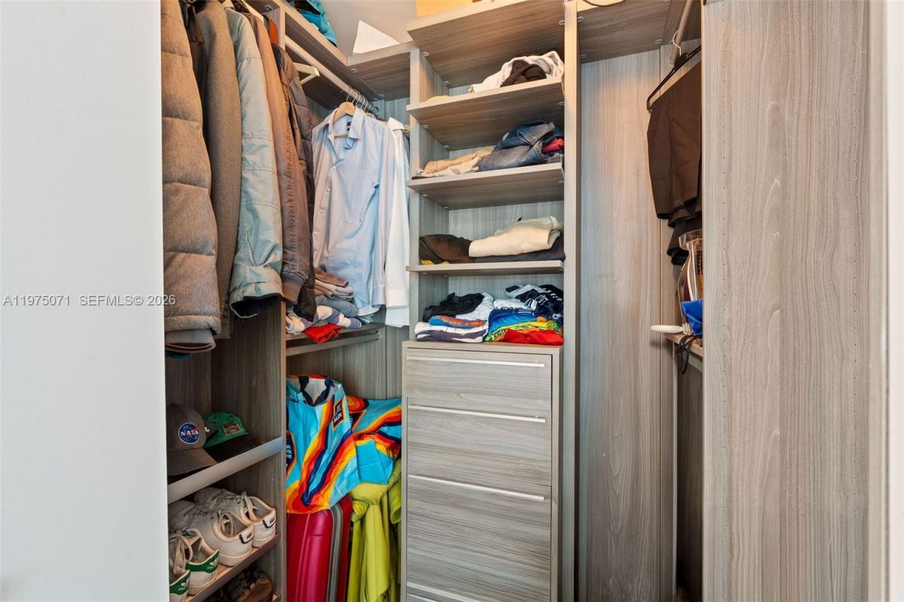 1300 S Miami Ave , Unit 2807, Miami, FL 33130 Photo