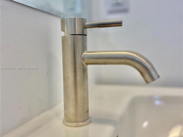 1560 NW 1st Ct , Unit 8, Miami, FL 33136