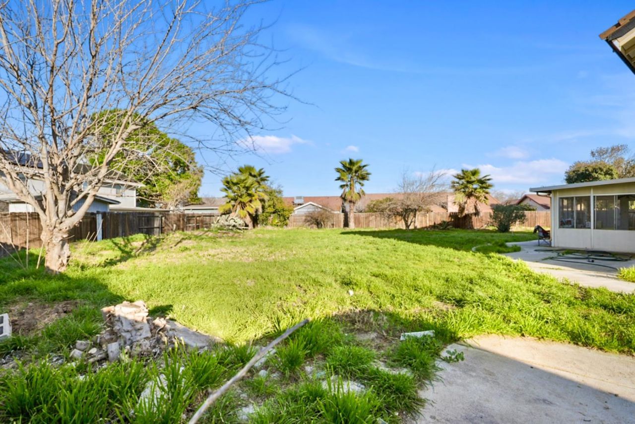 454 Oakwood Dr, Los Banos, CA 93635 Photo