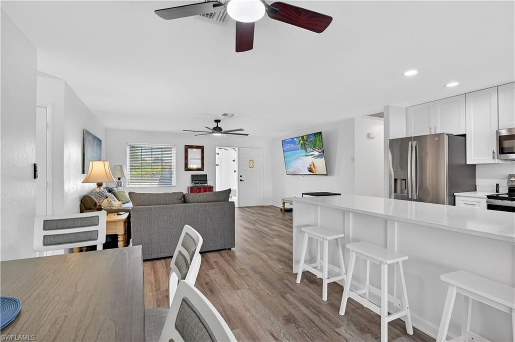 1305 SE 29th Ter , Cape Coral, FL 33904 Photo