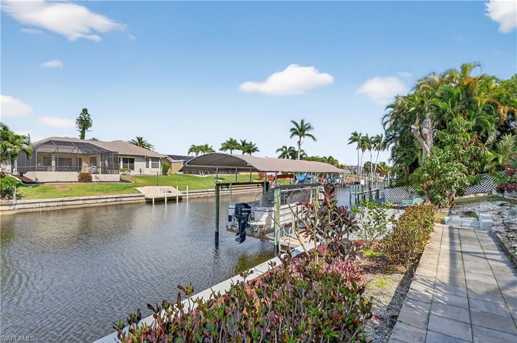 1305 SE 29th Ter , Cape Coral, FL 33904 Photo