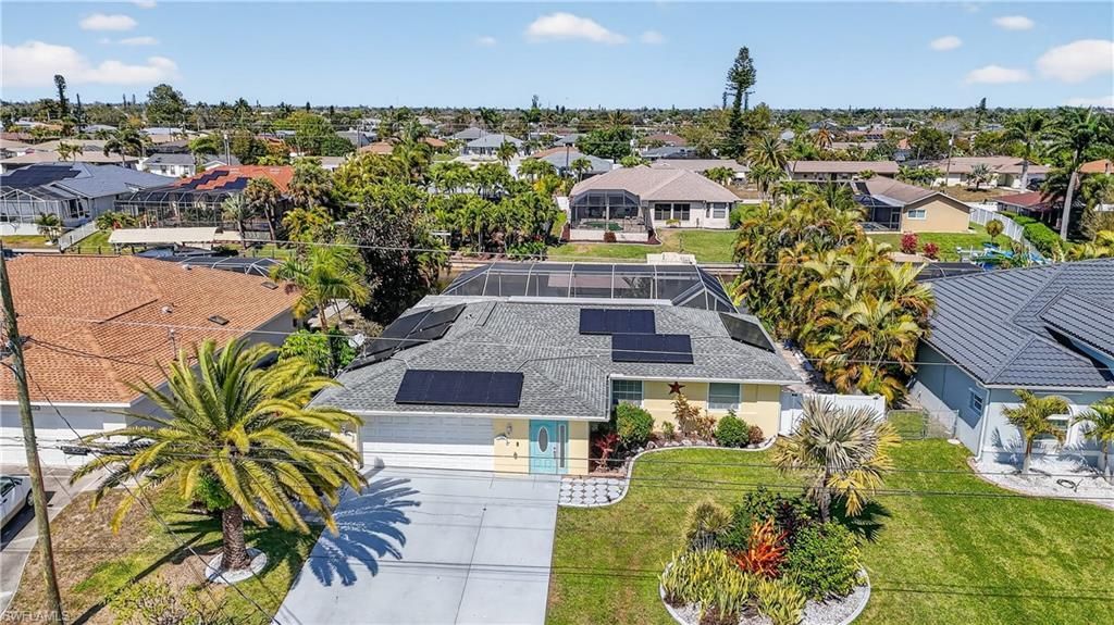 1305 SE 29th Ter , Cape Coral, FL 33904 Photo